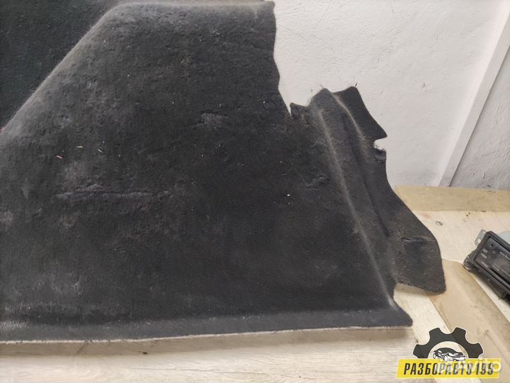 Обшивка багажника левая Ford Focus II 2005-2008