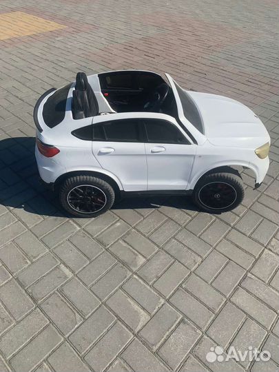 2х местный электромобиль