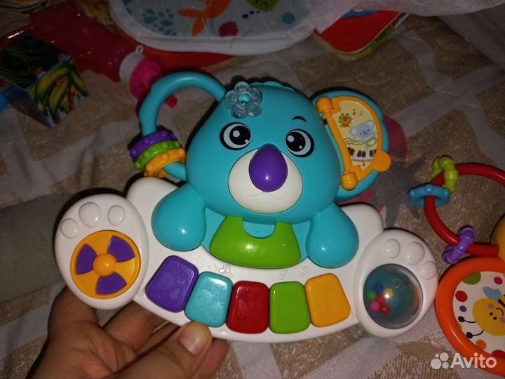 Музыкальные и развивающие игрушки для малышей