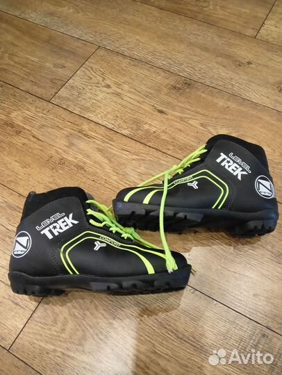 Лыжные ботинки