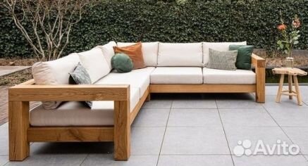 Уличная мебель из дерева