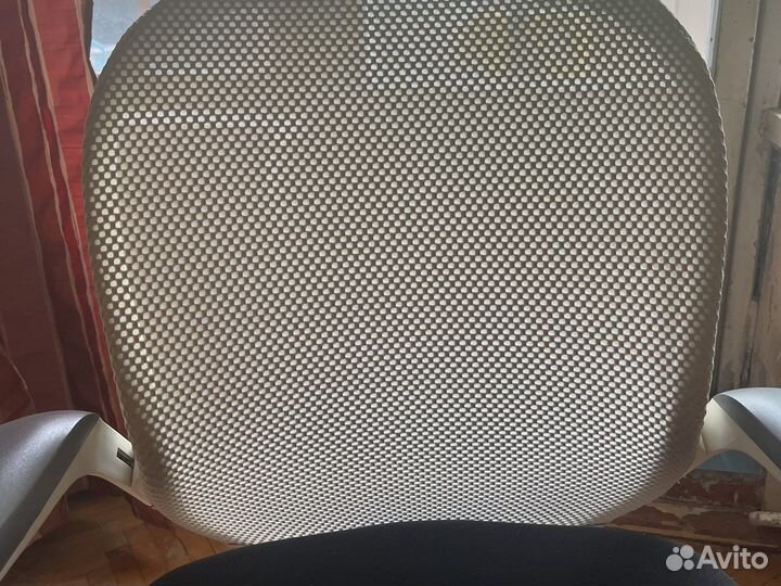 Компьютерное кресло