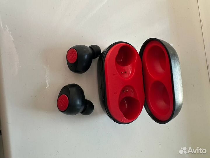 Беспроводные наушники jbl