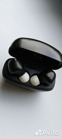 Беспроводные наушники JBL