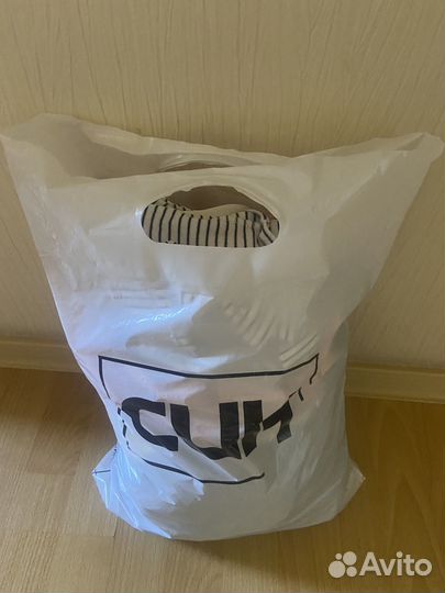 Пакет с вещами