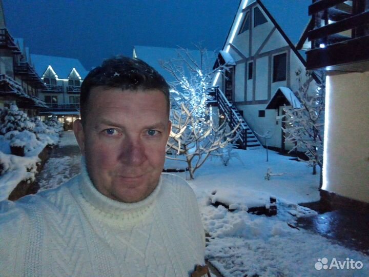 Старший администратор, администратор гостиницы