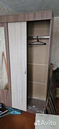 Шкаф купе с зеркалом