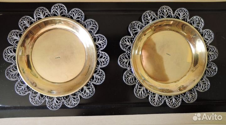 Подставки тарелочки мельхиоровые позолота скань
