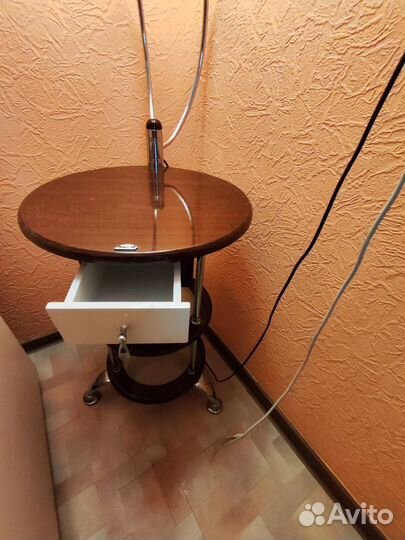 Торшер со столиком