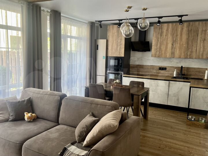 Таунхаус 90 м² на участке 1 сот.