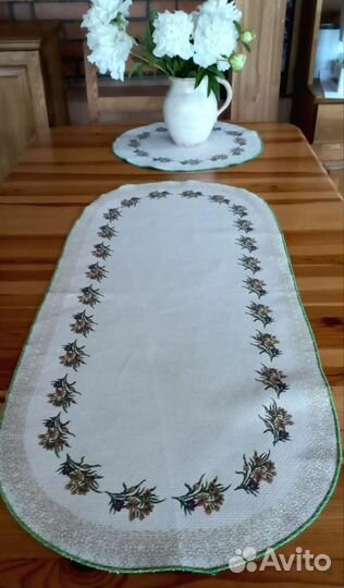 Дорожка и салфетка гобелен