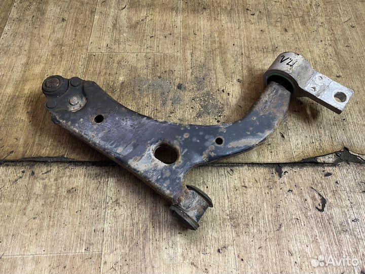 Рычаг передний левый Мазда 2(1 поколение) Mazda 2