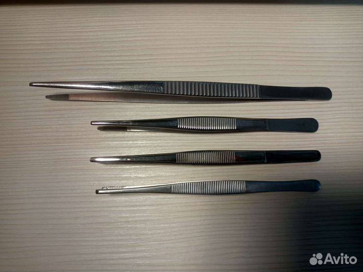 Анатомический пинцет