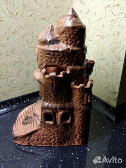 Декор в аквариум, высота- 24 см., ширина- 12 см