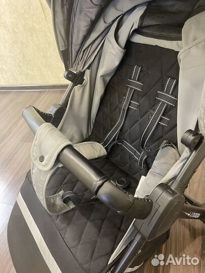 Коляска прогулочная Luxmom 720