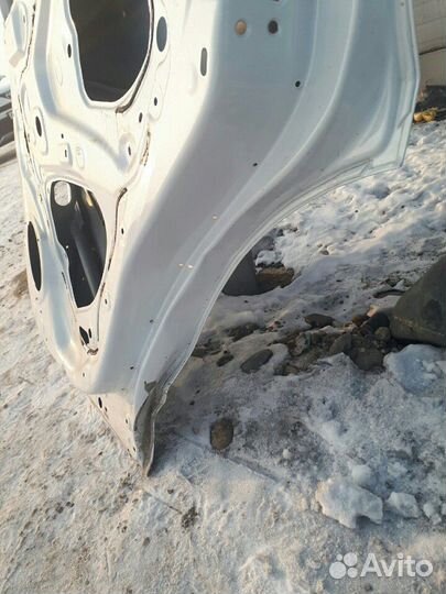 Дверь toyota RAV 4