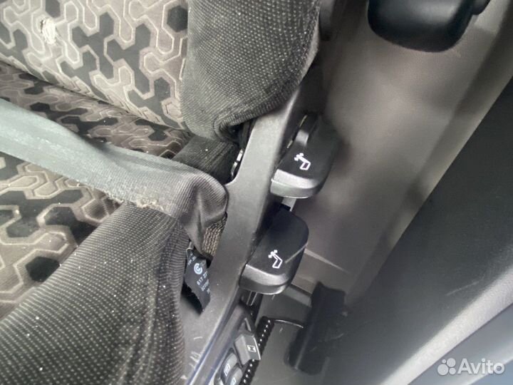 Сиденье водительское пневматическое
