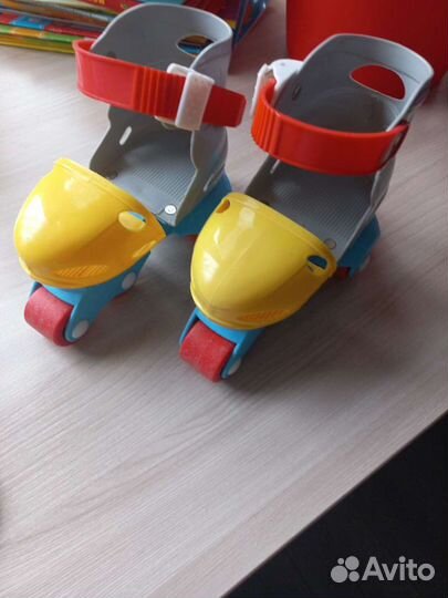 Роликовые коньки раздвижныена обувь