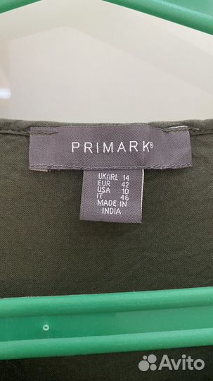 Футболка Primark L с вышивкой хаки