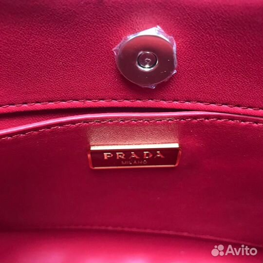 Сумка Prada