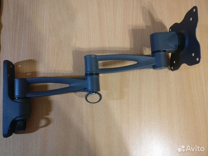 Настенный кронштейн для телевизора