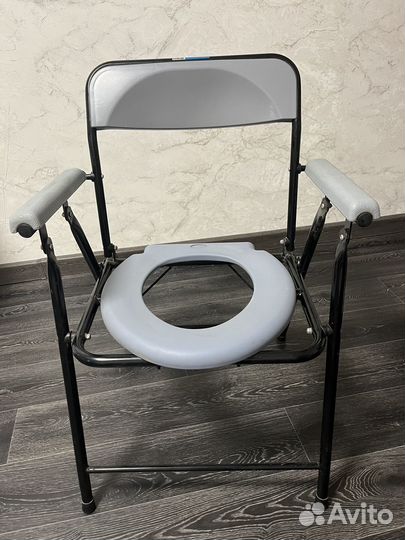 Санитарное кресло туалет