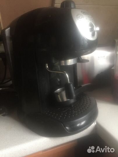 Кофеварка рожковая delonghi