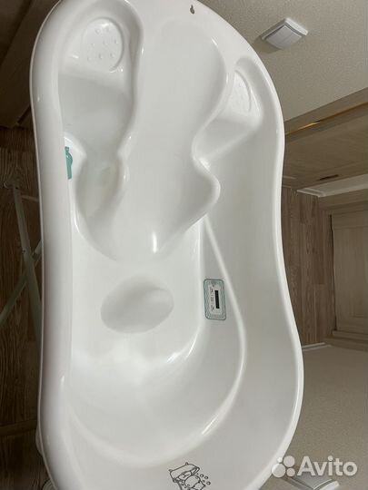 Ванночка для купания с горкой и подставкой