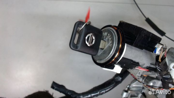 Колонка рулевая Nissan Pathfinder, 2005