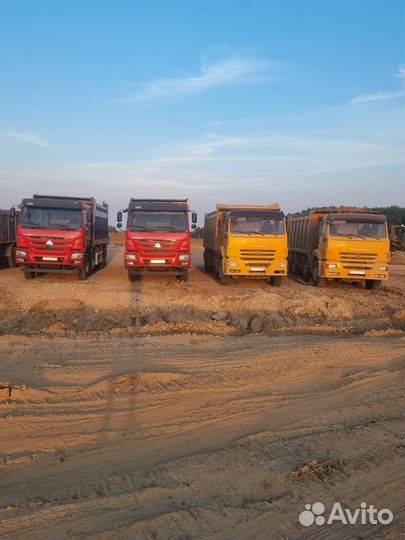 Водитель самосвала