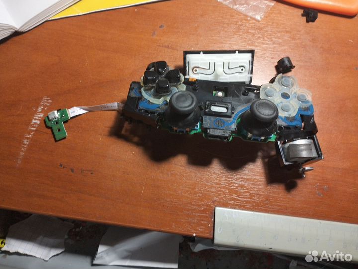 Запчасти на джойстик на пс4