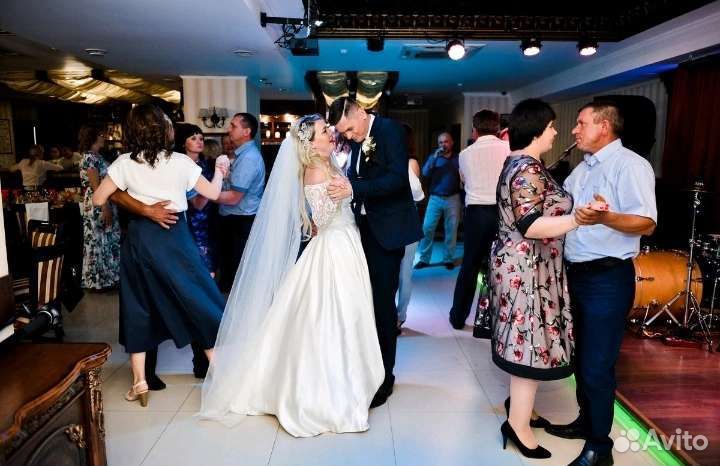 Ведущая Тамада(Живой вокал) Диджей(Живой вокал)