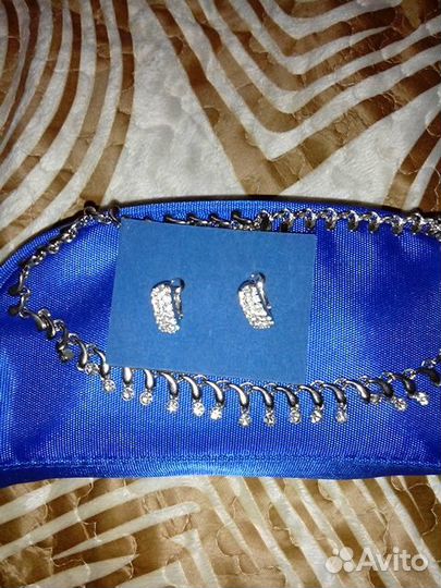 Колье и серьги