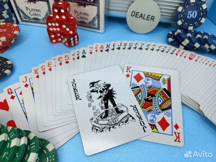 Покерный набор в кейсе на ключ 200фишек