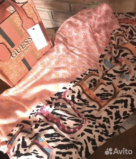 Палантин guess. Оригинал. Новый