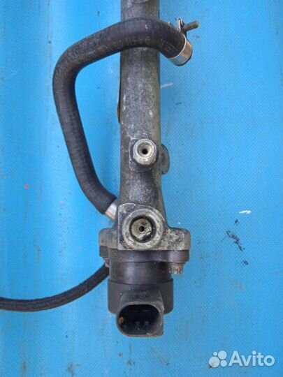 Топливная рейка (рампа) Mercedes Sprinter 2006