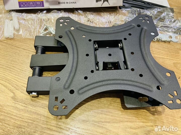 Кронштейн для телевизора поворотный новый