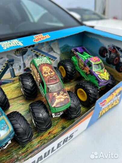 Машинка Hot wheels 