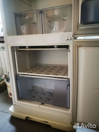 Холодильник бу