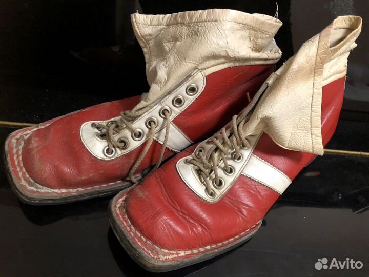 Лыжные ботинки