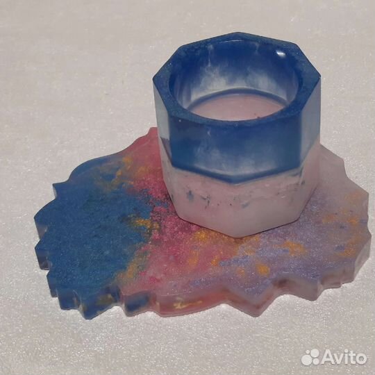 Подсвечник с подставкой