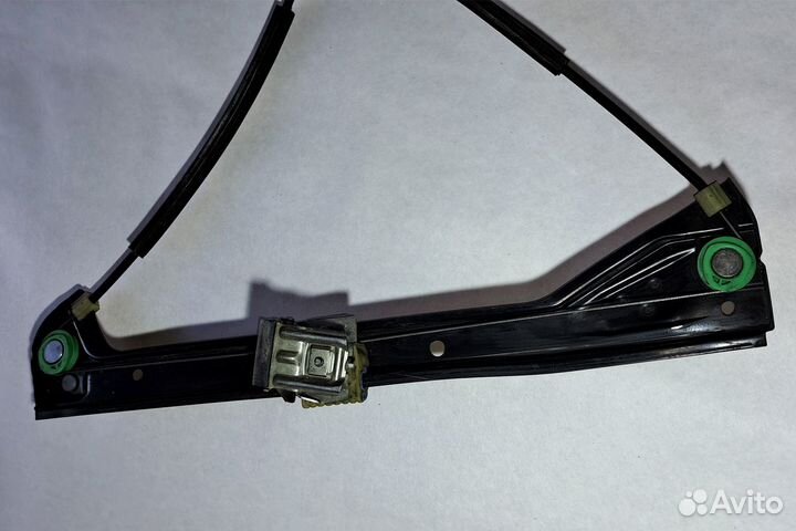 Стеклоподъемник электр. передний правый Volkswagen