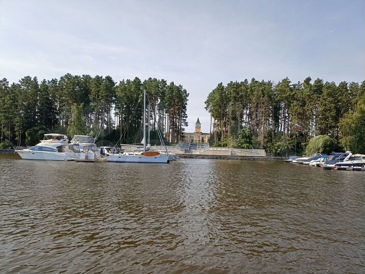 Таунхаус 545,2 м² на участке 5,4 сот.