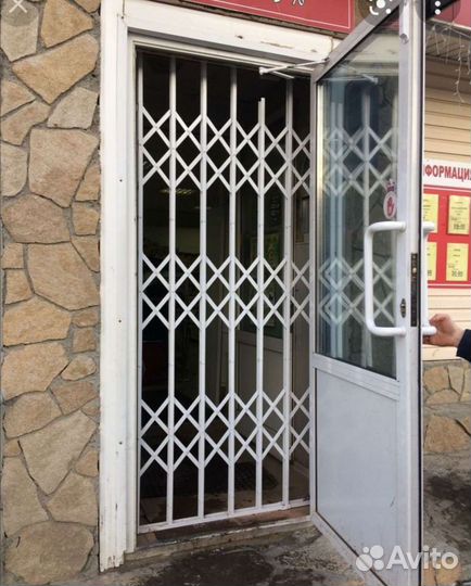 Раздвижные решётки на двери