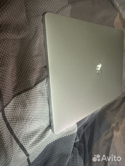 Macbook pro 16 2019 I9/64/2tb 5600m 8gb 11 циклов