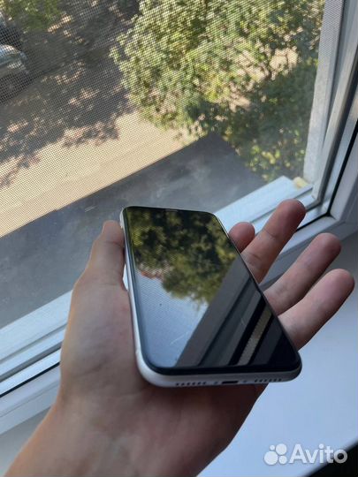 iPhone Xr, 128 ГБ