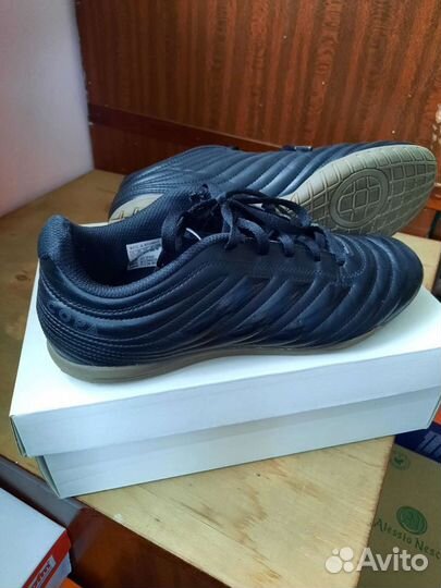 Футбольные бутсы adidas для мальчика