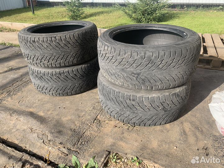 Nokian Tyres Hakkapeliitta R2 245/45 R18 100R