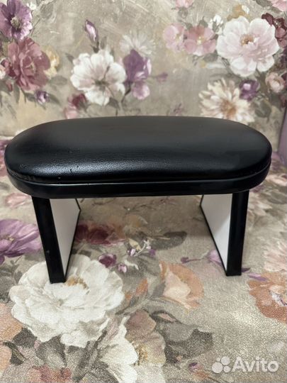 Подставка для рук маникюрная