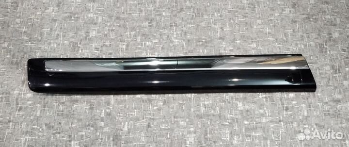 Молдинг водительской двери land cruiser 200 черный